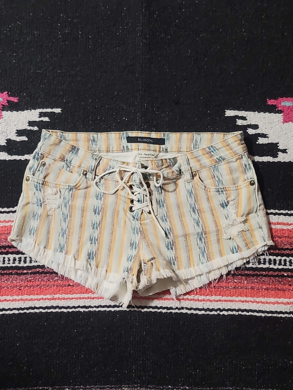 Billabong Denim Style Aztec Print Lace-Up Frayed Hem Shorts Sz 29